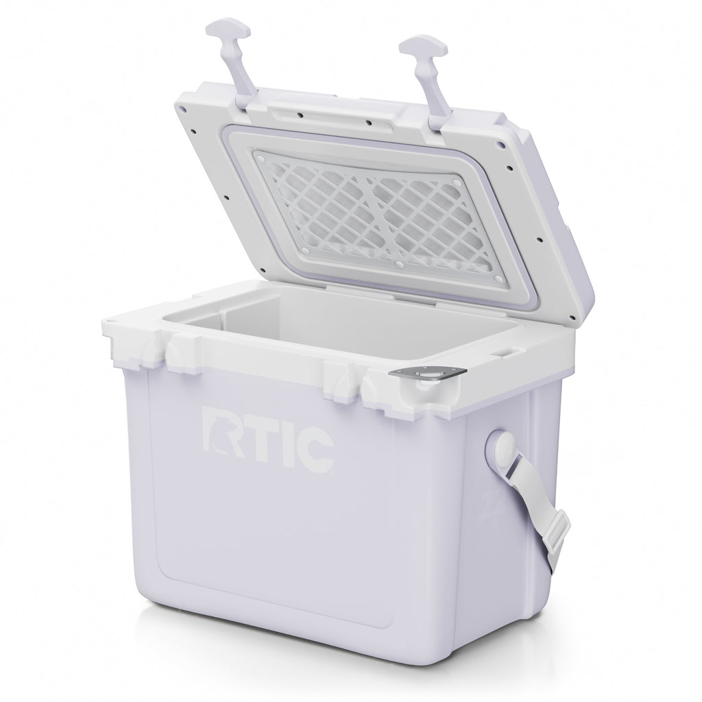 22 QT Ultra-Light Cooler #009J8