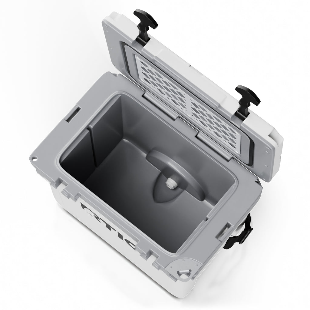 22 QT Ultra-Light Cooler #009J8