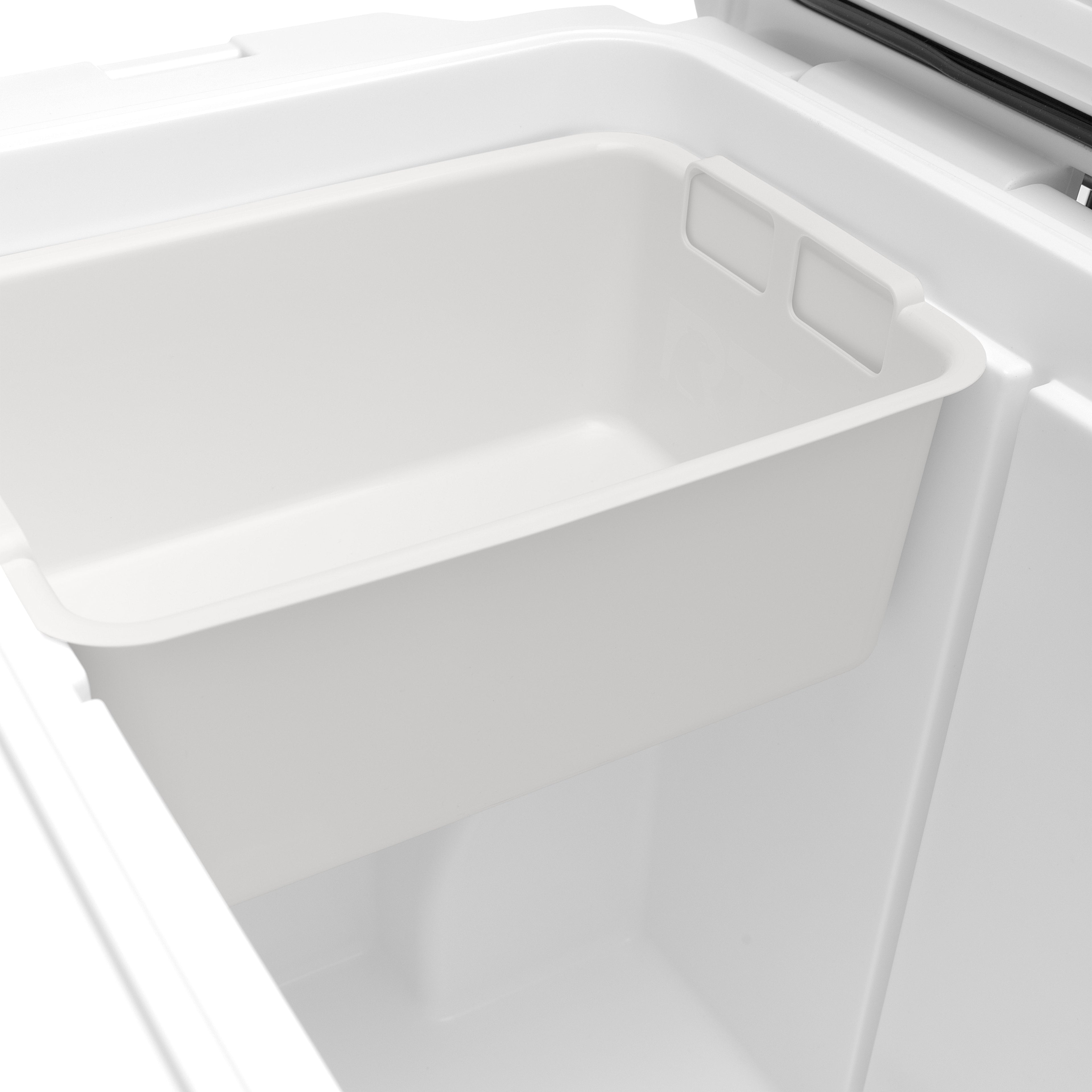 45 QT Ultra-Tough Wheeled Cooler #007L8