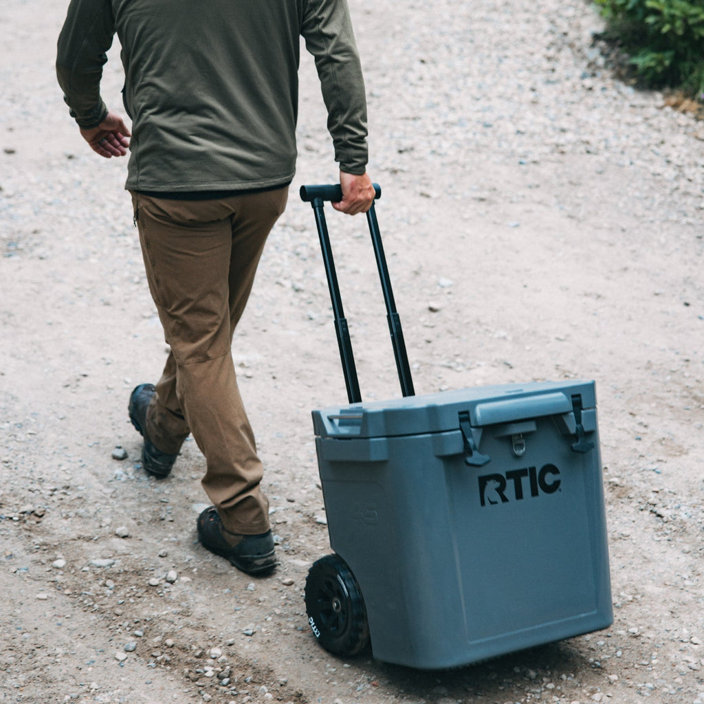 45 QT Ultra-Tough Wheeled Cooler #007L8