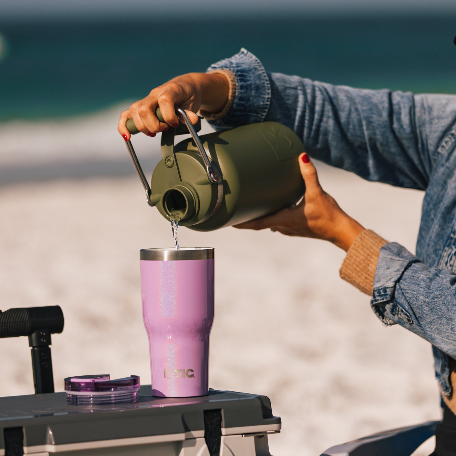 Outback Jug #004RD