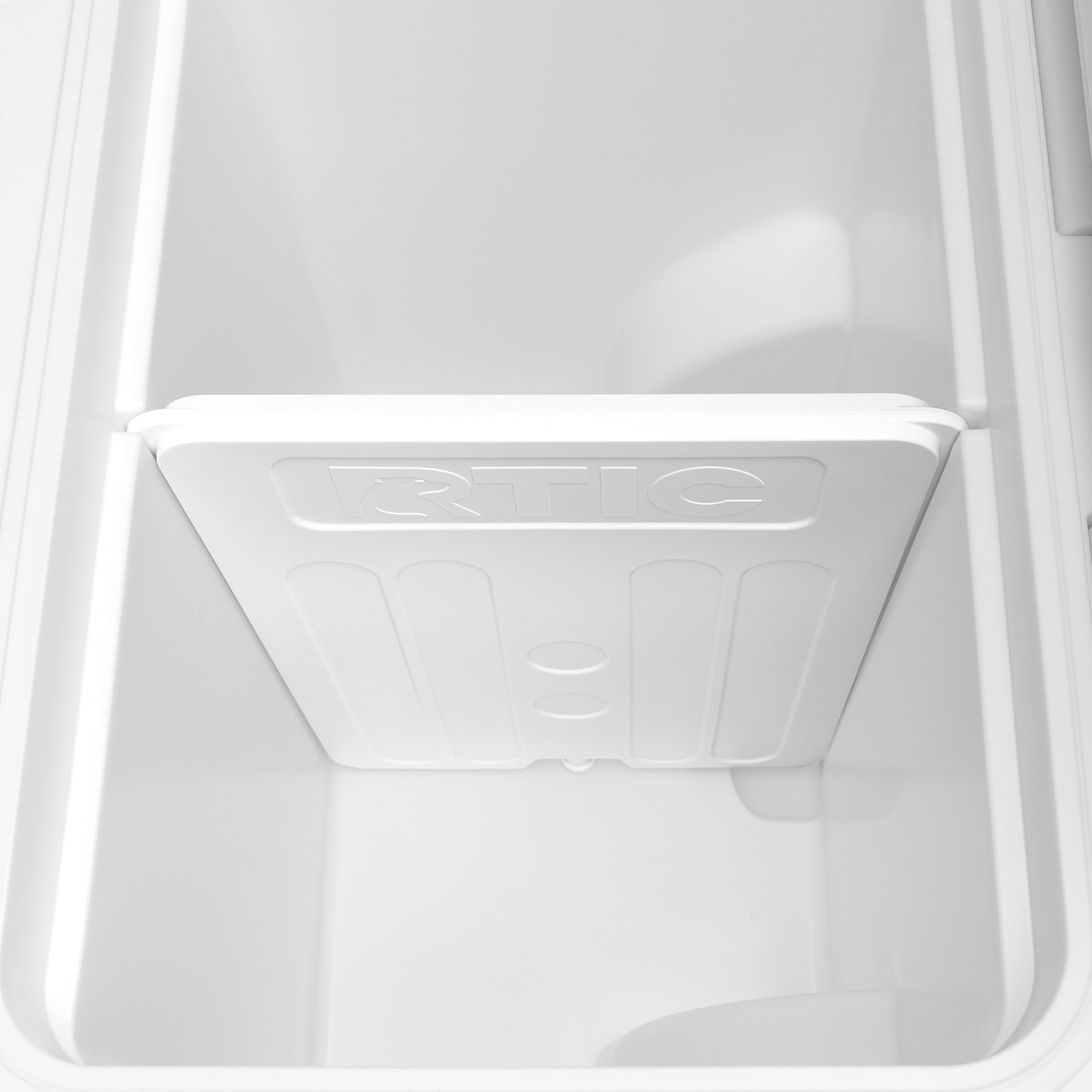 45 QT Ultra-Tough Wheeled Cooler #007L8