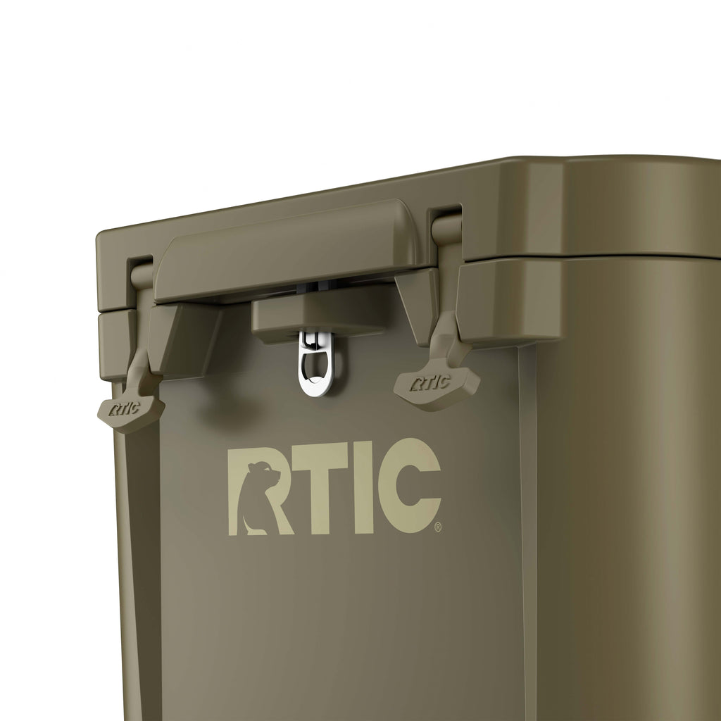 45 QT Ultra-Tough Wheeled Cooler #007L8