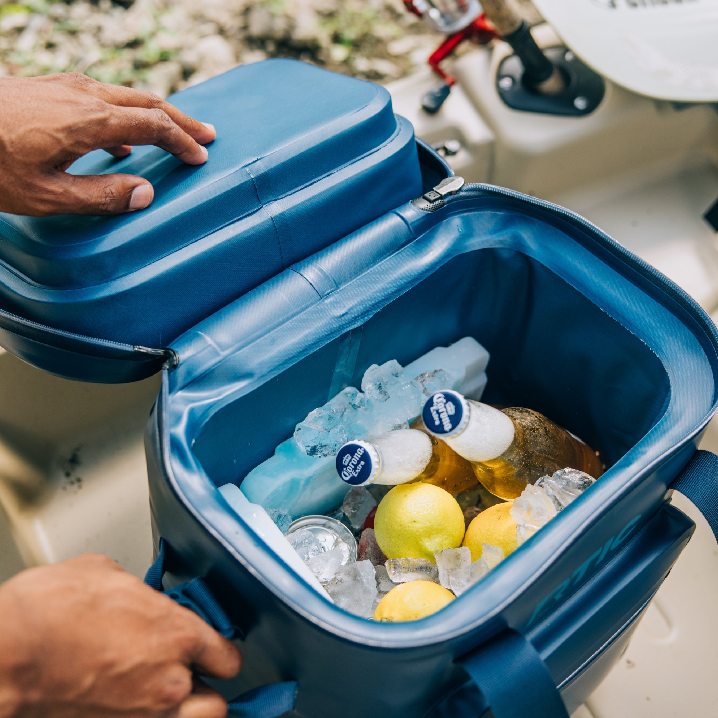 Ultra-Tough Soft Cooler Pro #0010Y